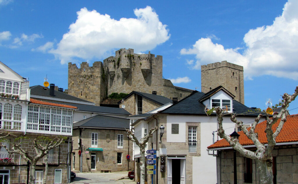 Castelo de Castro Caldelas
Autor: farrangallo
Fuente: Wikimedia Commons
Licencia: CC BY-SA 3.0